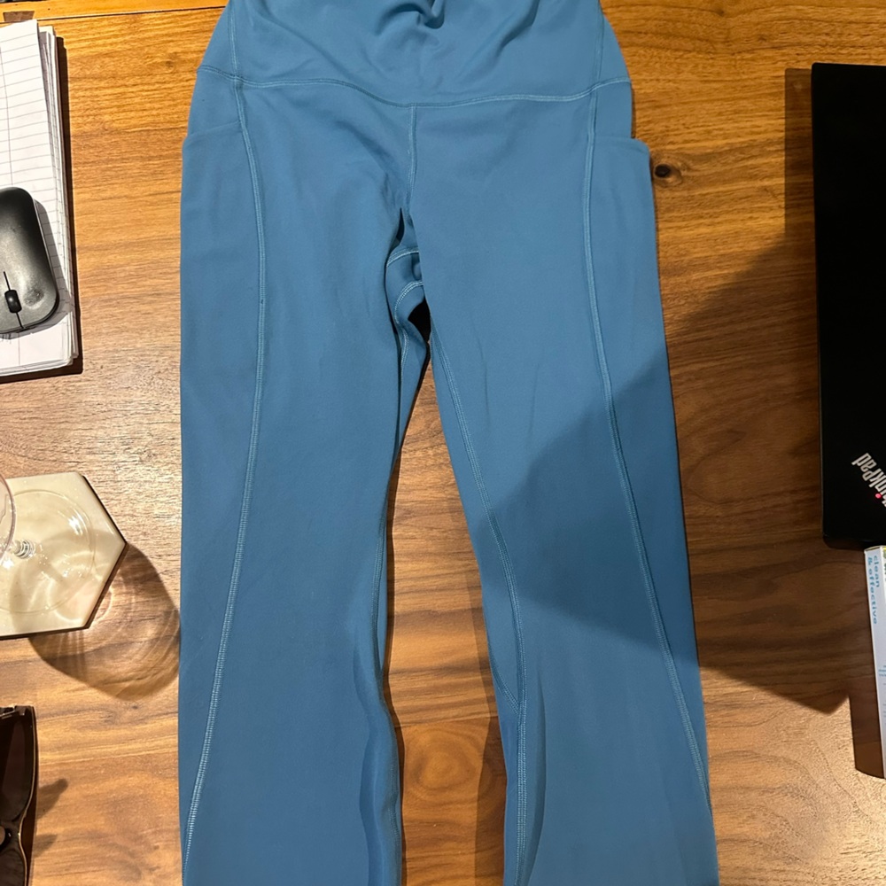 Lululemon Align Leggings with pockets